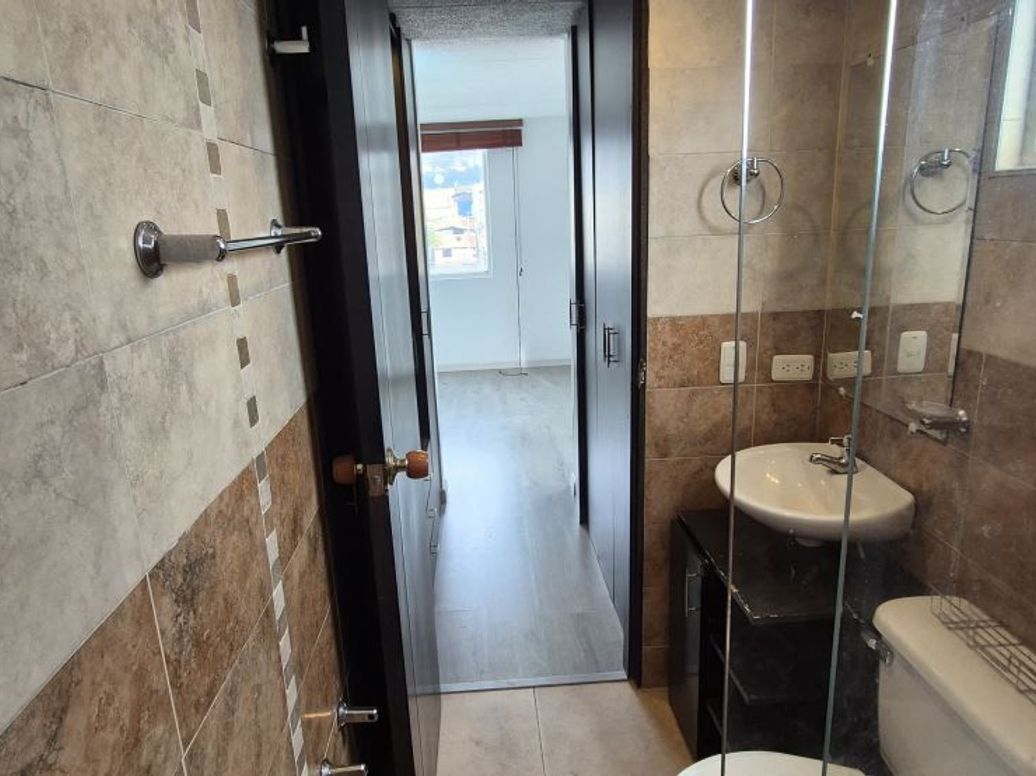 Apartamento de 3 alcobas en arriendo en San Antonio Norte, Bogotá, 47 m² · foto 18 de 20