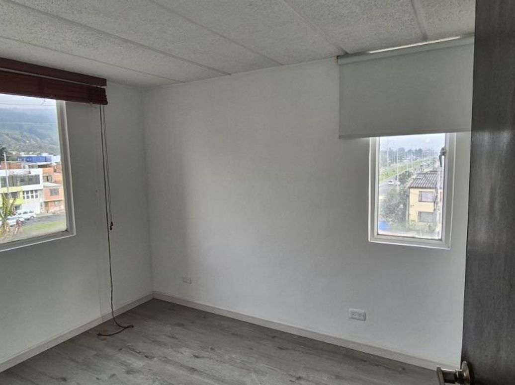 Apartamento de 3 alcobas en arriendo en San Antonio Norte, Bogotá, 47 m² · foto 10 de 20