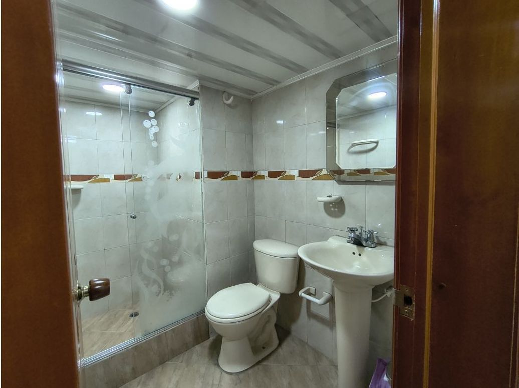 Casa de 4 alcobas en venta en Modelia, Bogotá, 196 m² · foto 19 de 20