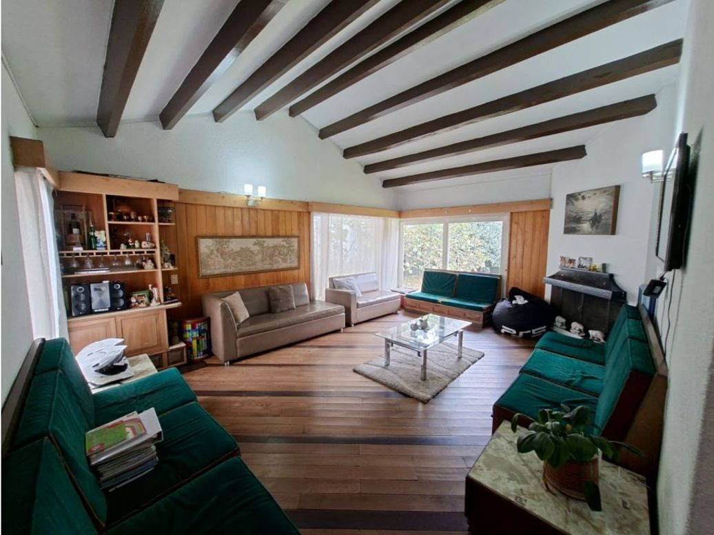 Casa de 5 alcobas en venta en Alhambra, Bogotá, 300 m² · foto 2 de 15