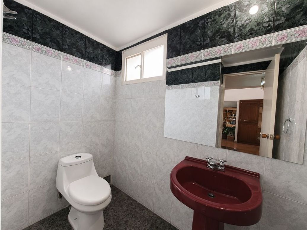 Casa de 5 alcobas en venta en Alhambra, Bogotá, 300 m² · foto 14 de 15