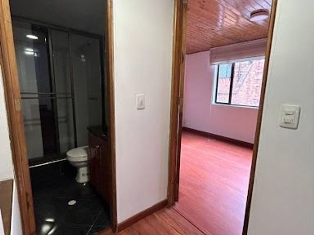 Casa de 3 alcobas en venta en San Patricio, Bogotá, 180 m² · foto 16 de 20