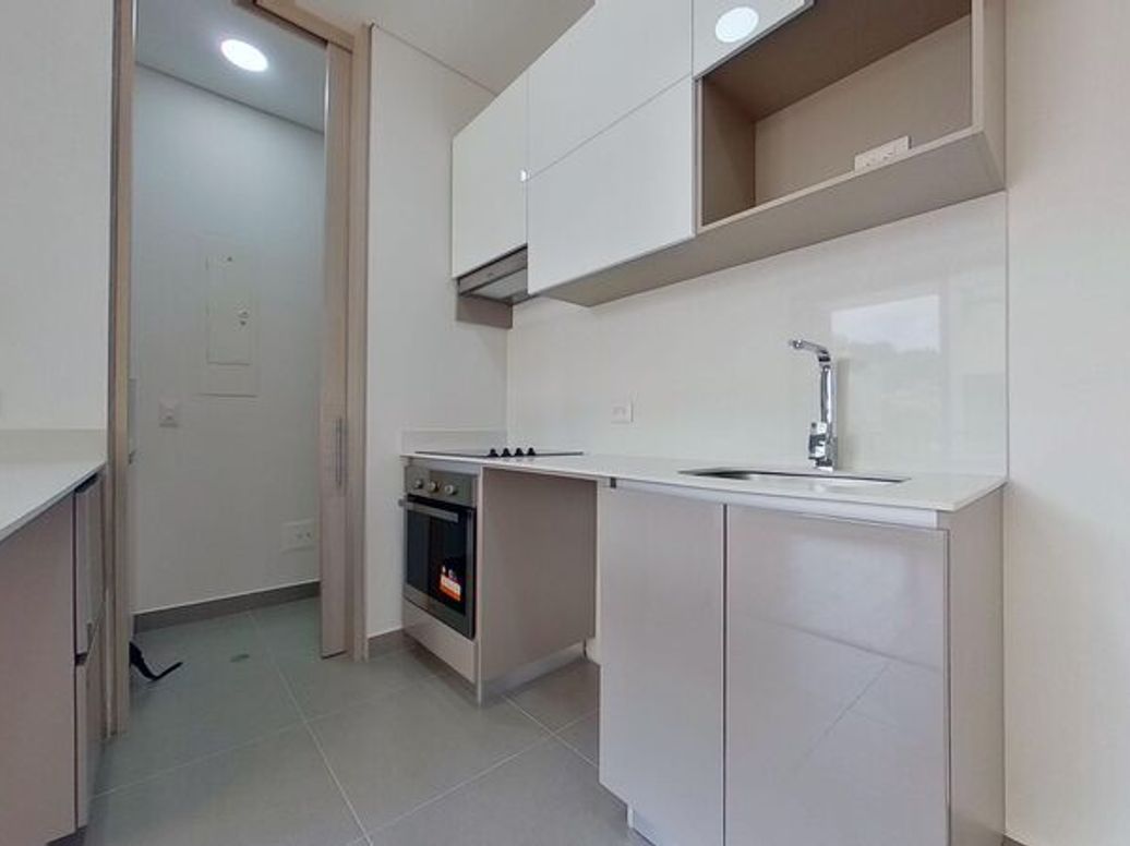 Apartamento de 1 alcoba en venta en Cerros De Los Alpes, Bogotá, 56 m² · foto 5 de 7