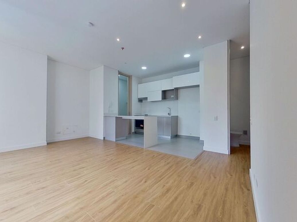 Apartamento de 1 alcoba en venta en Cerros De Los Alpes, Bogotá, 56 m² · foto 4 de 7