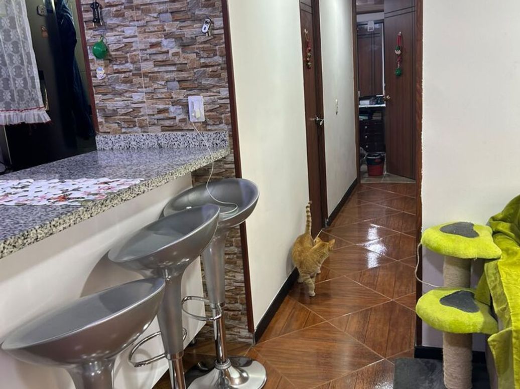 Apartamento de 3 alcobas en venta en Ismael Perdomo, Bogotá, 55 m² · foto 3 de 11