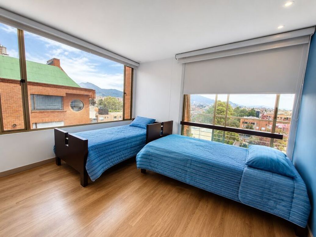 Apartamento de 3 alcobas en venta en Prados De La Calleja, Bogotá, 188 m² · foto 10 de 20