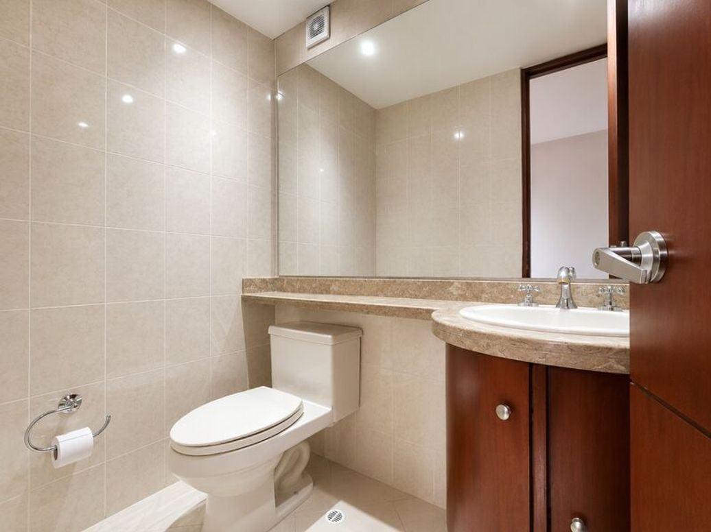 Apartamento de 3 alcobas en venta en Prados De La Calleja, Bogotá, 188 m² · foto 12 de 20