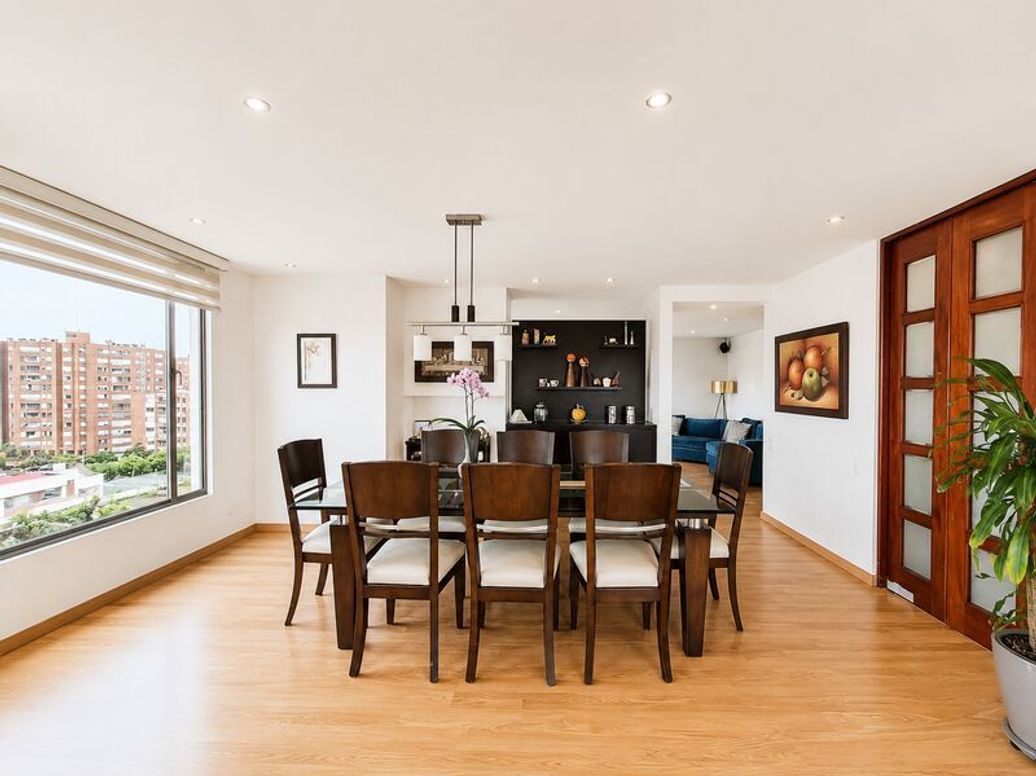 Apartamento de 3 alcobas en venta en Prados De La Calleja, Bogotá, 188 m² · foto 4 de 20