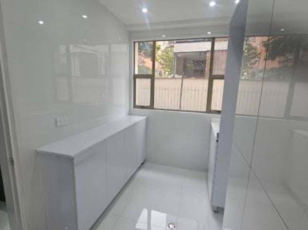Apartamento de 3 alcobas en venta en Los Rosales, Bogotá, 237 m² · foto 7 de 20