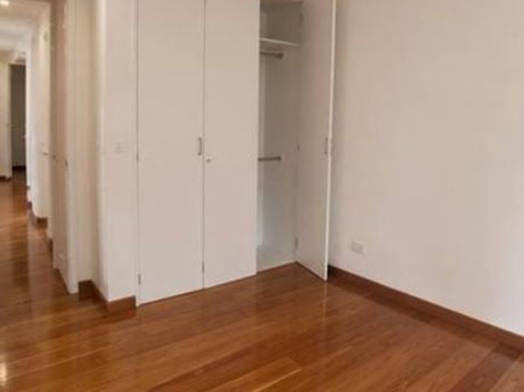 Apartamento de 3 alcobas en venta en Los Rosales, Bogotá, 237 m² · foto 5 de 20