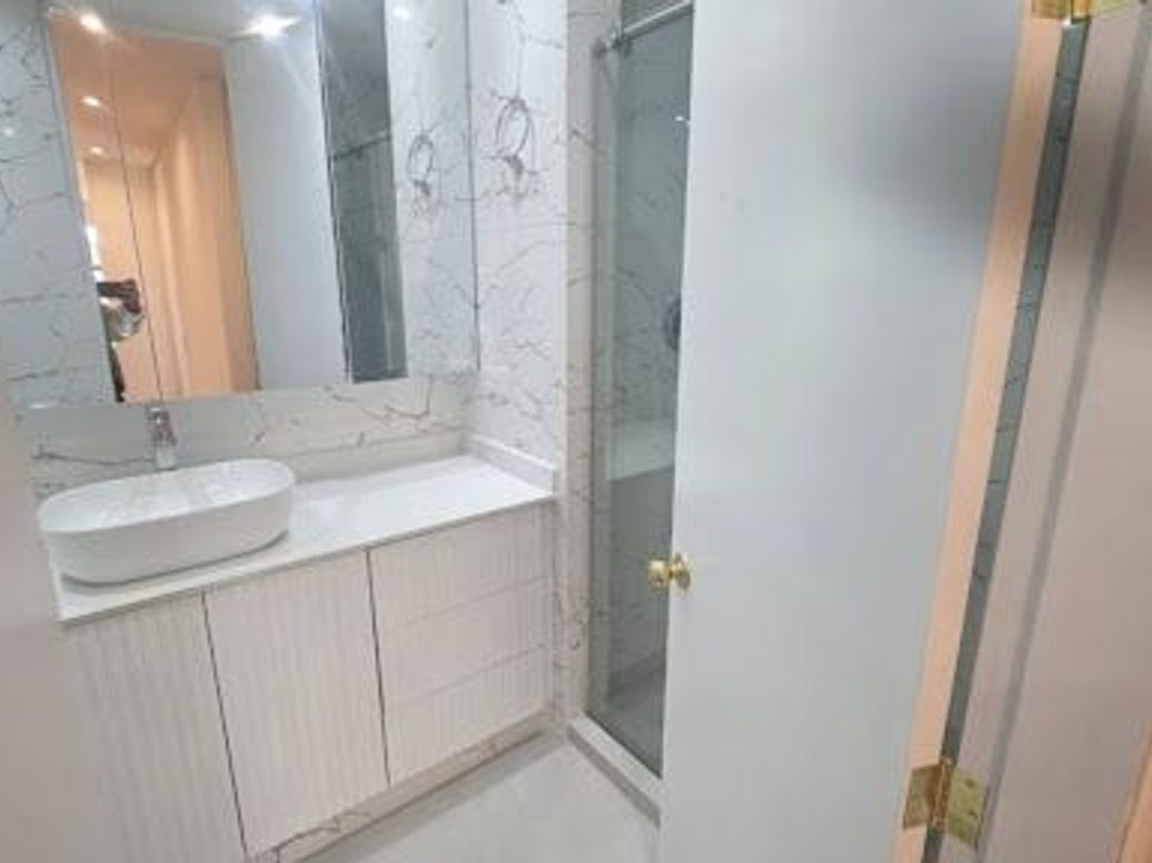 Apartamento de 3 alcobas en venta en Los Rosales, Bogotá, 237 m² · foto 14 de 20