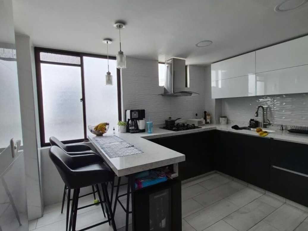 Apartamento de 3 alcobas en venta en Campin Occidental, Bogotá, 110 m² · foto 8 de 20