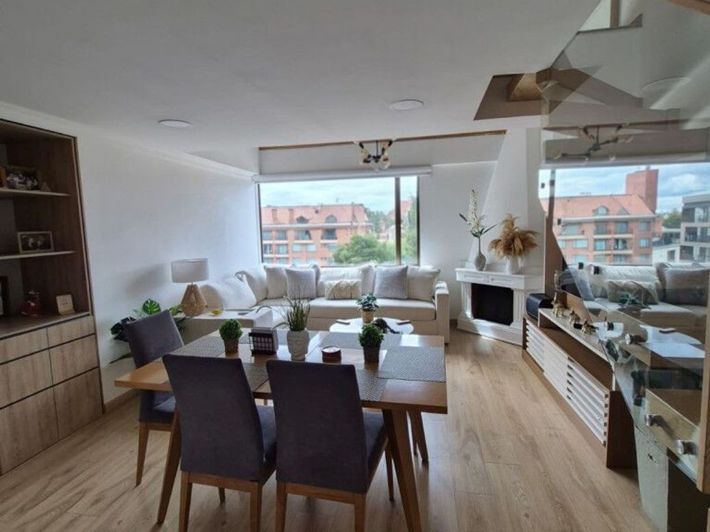 Apartamento de 3 alcobas en venta en Campin Occidental, Bogotá, 110 m² · foto 2 de 20