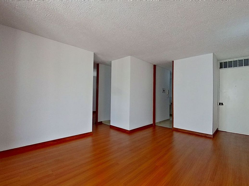 Apartamento de 2 alcobas en venta en Las Flores, Bogotá, 50 m² · foto 2 de 10