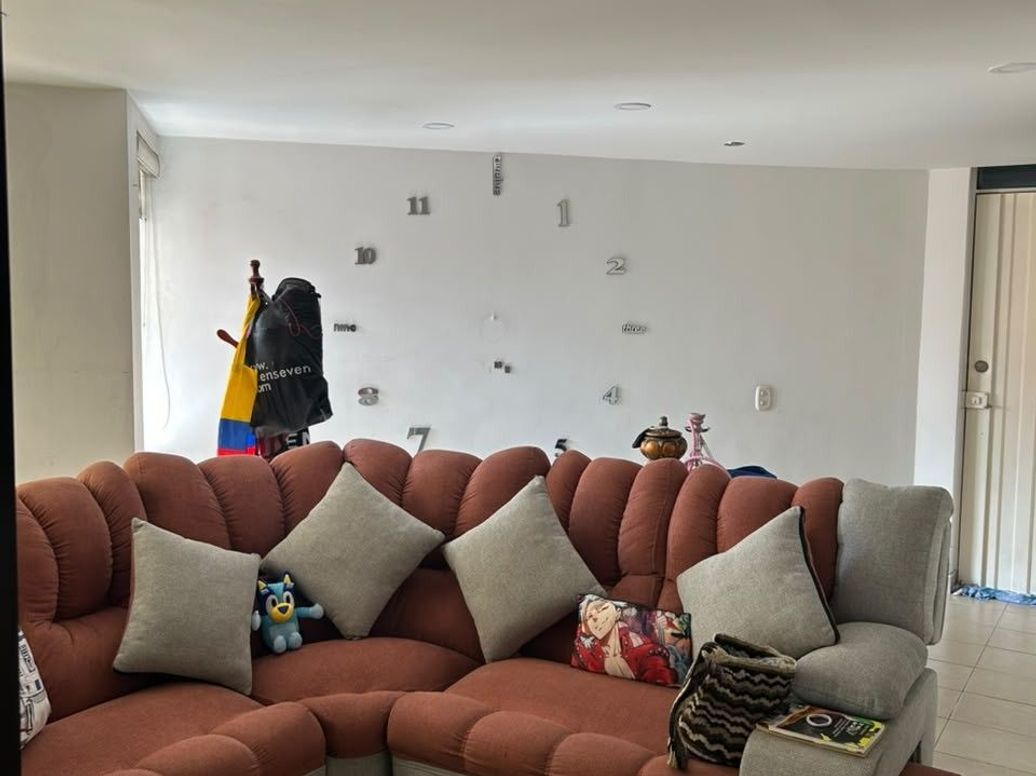 Apartamento de 3 alcobas en venta en El Ensueño, Bogotá, 59 m² · foto 2 de 12