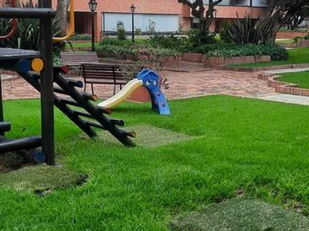 Apartamento de 1 alcoba en venta en Santa Barbara Central, Bogotá, 56 m² · foto 3 de 8