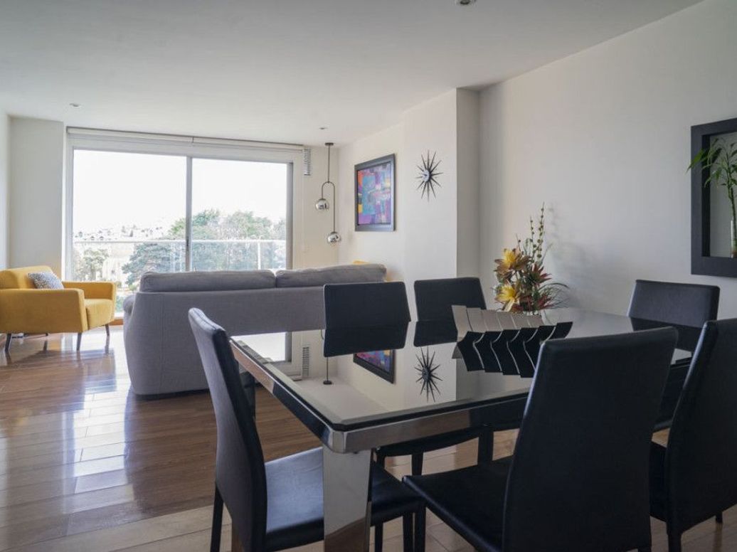 Apartamento de 2 alcobas en venta en Club De Los Lagartos, Bogotá, 80 m² · foto 2 de 20