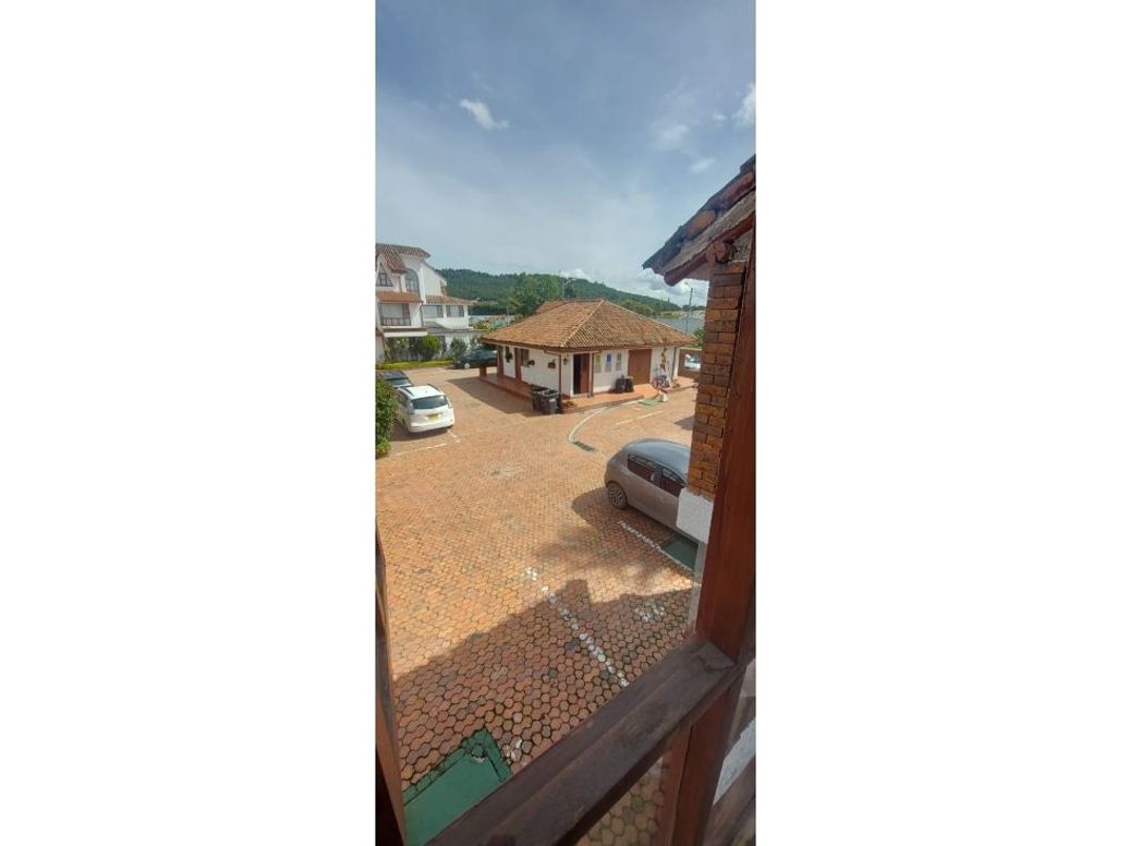 Casa de 4 alcobas en venta en San José De Bavaria, Bogotá, 195 m² · foto 2 de 20