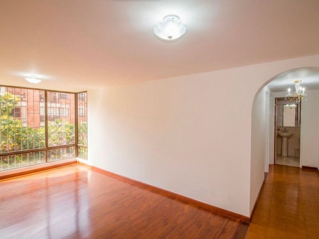 Apartamento de 3 alcobas en venta en Iberia - Edif Colina Campestre 16, Bogotá, 82 m² · foto 3 de 16