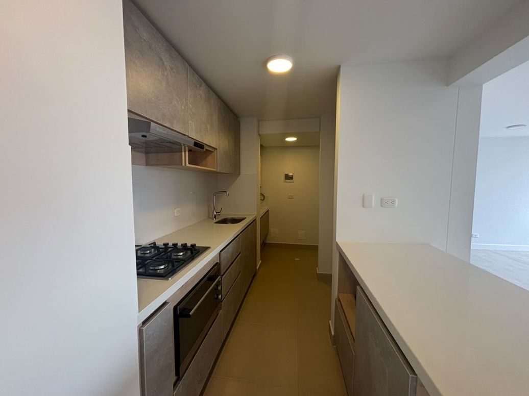 Apartamento de 3 alcobas en venta en Gran Granada, Bogotá, 103 m² · foto 8 de 20