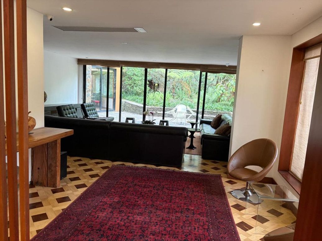 Casa de 4 alcobas en venta en Bosque Izquierdo, Bogotá, 400 m² · foto 4 de 20