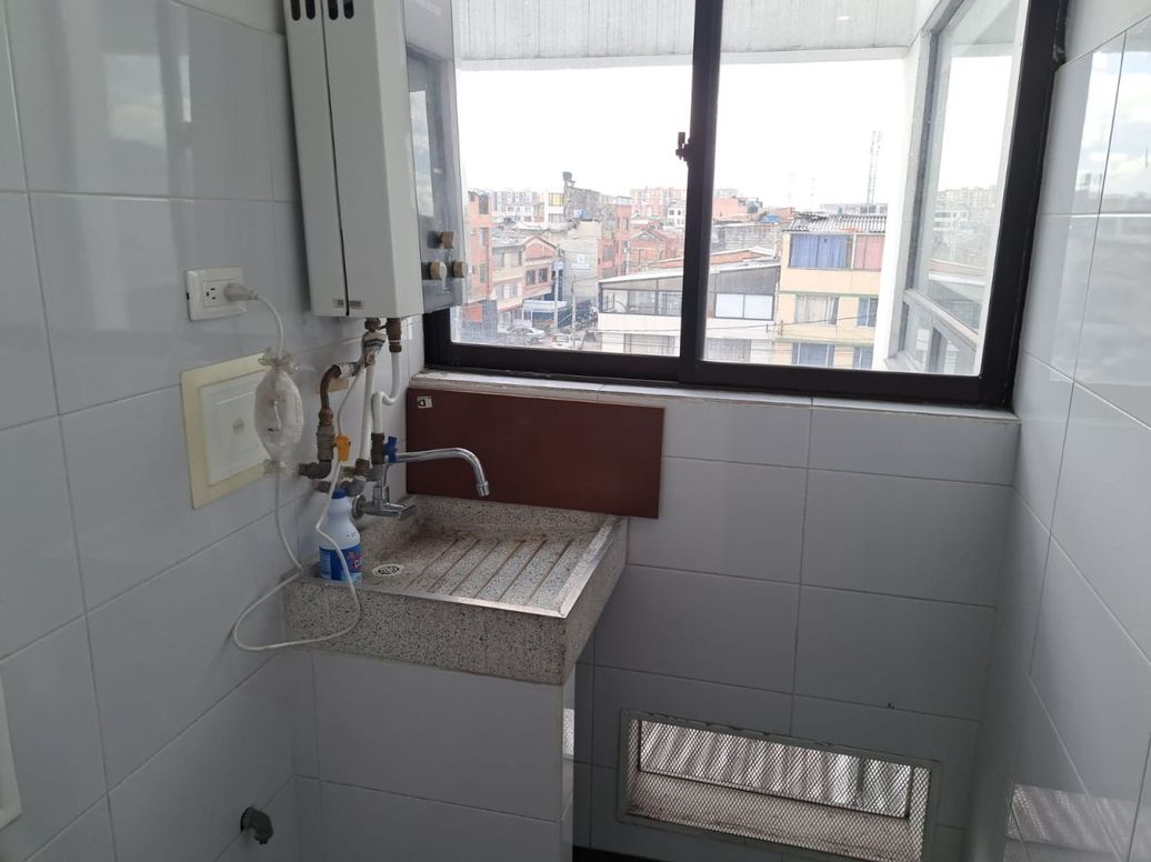 Apartamento de 2 alcobas en venta en Prado Veraniego, Bogotá, 55 m² · foto 10 de 20