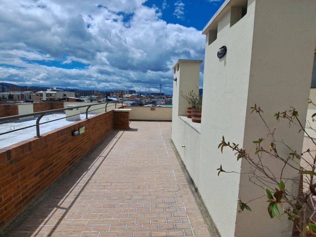 Apartamento de 2 alcobas en venta en Prado Veraniego, Bogotá, 55 m² · foto 16 de 20