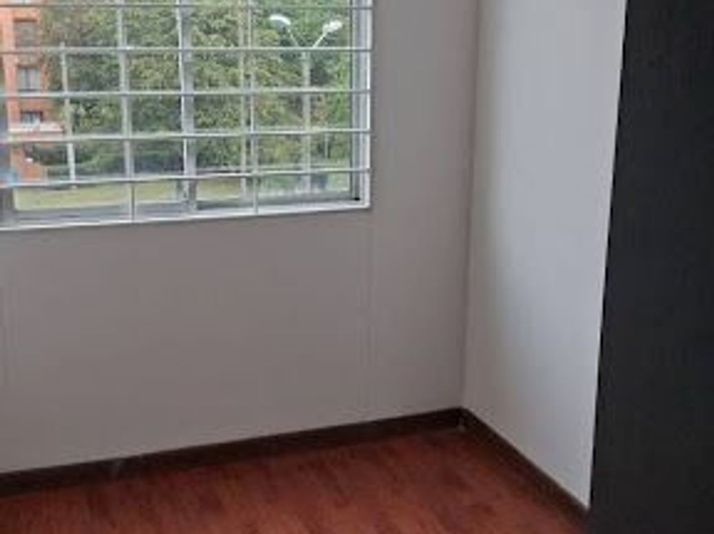 Apartaestudio en venta en Lombardía, Bogotá, 58 m² · foto 3 de 12
