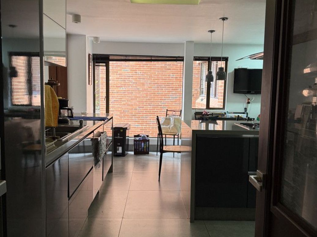 Apartamento de 3 alcobas en venta en La Acanada, Bogotá, 196 m² · foto 8 de 20