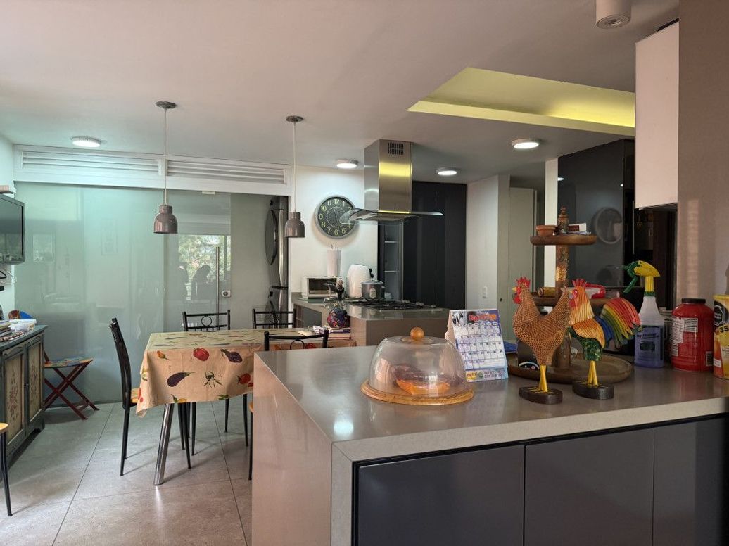 Apartamento de 3 alcobas en venta en La Acanada, Bogotá, 196 m² · foto 10 de 20
