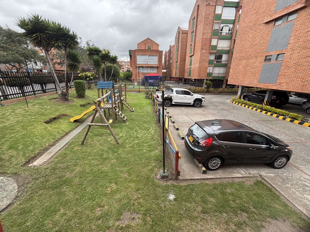 Apartamento de 3 alcobas en venta en Mirandela, Bogotá, 80 m² · foto 20 de 20
