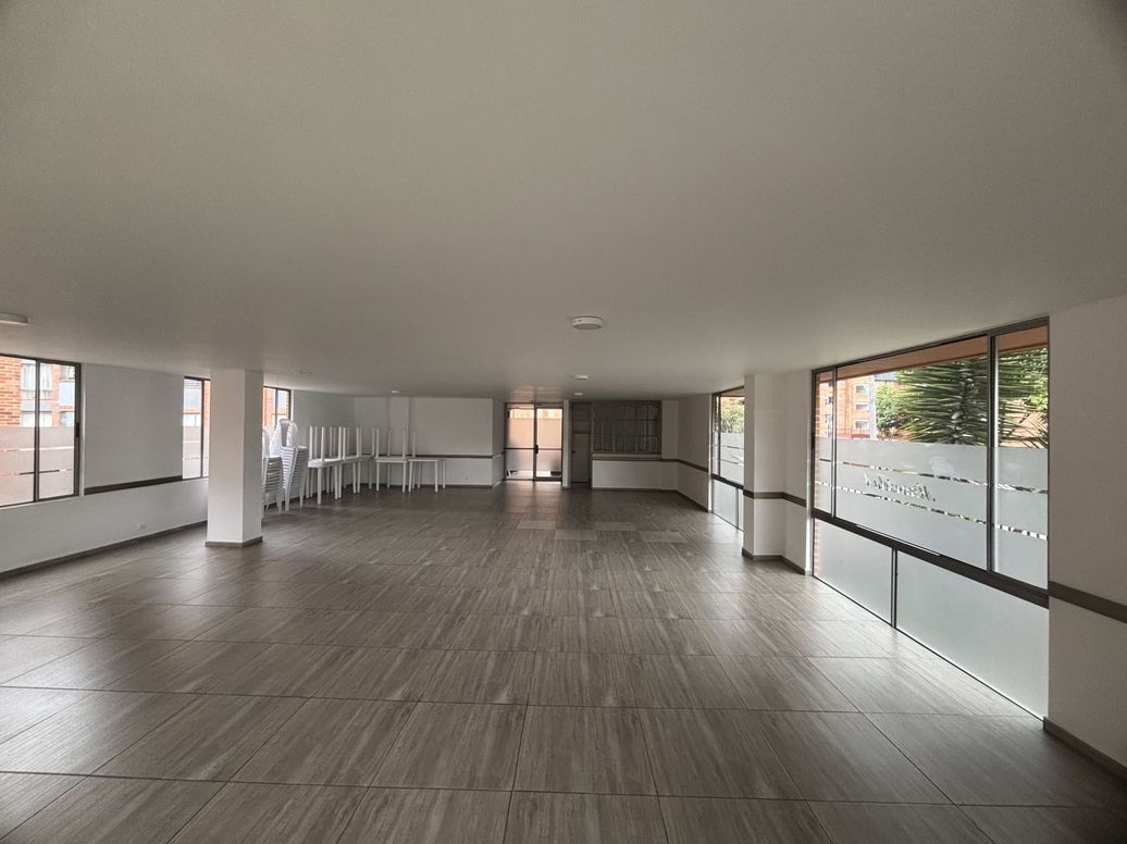 Apartamento de 3 alcobas en venta en Mirandela, Bogotá, 80 m² · foto 18 de 20