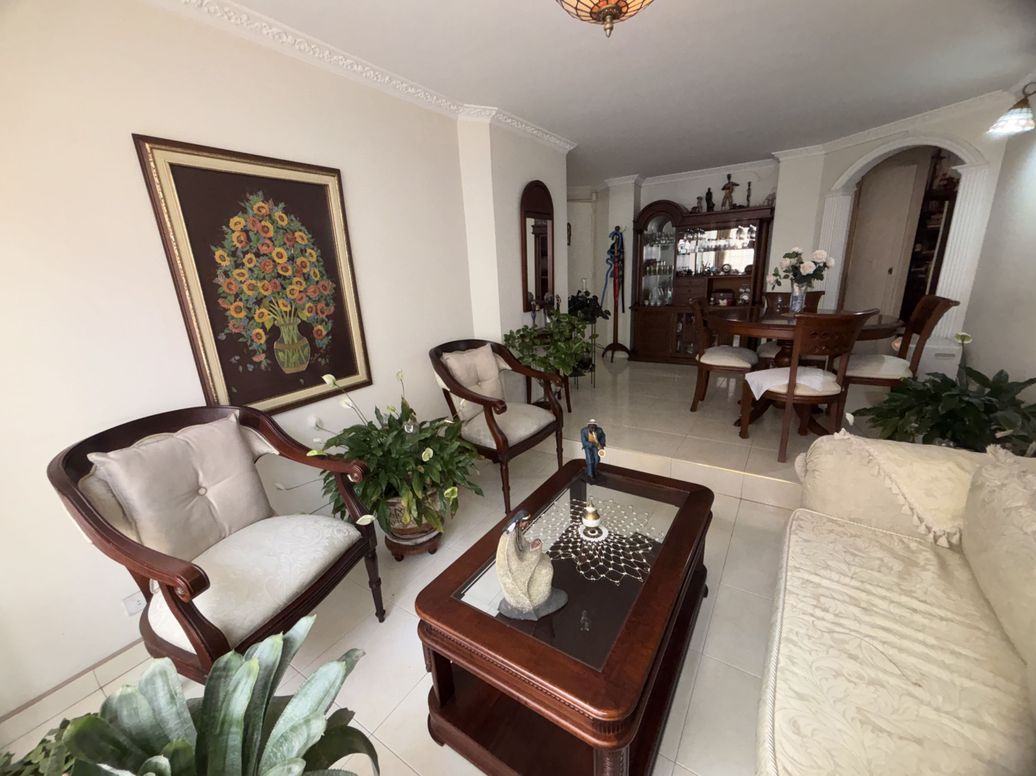 Apartamento de 3 alcobas en venta en Mirandela, Bogotá, 80 m² · foto 3 de 20