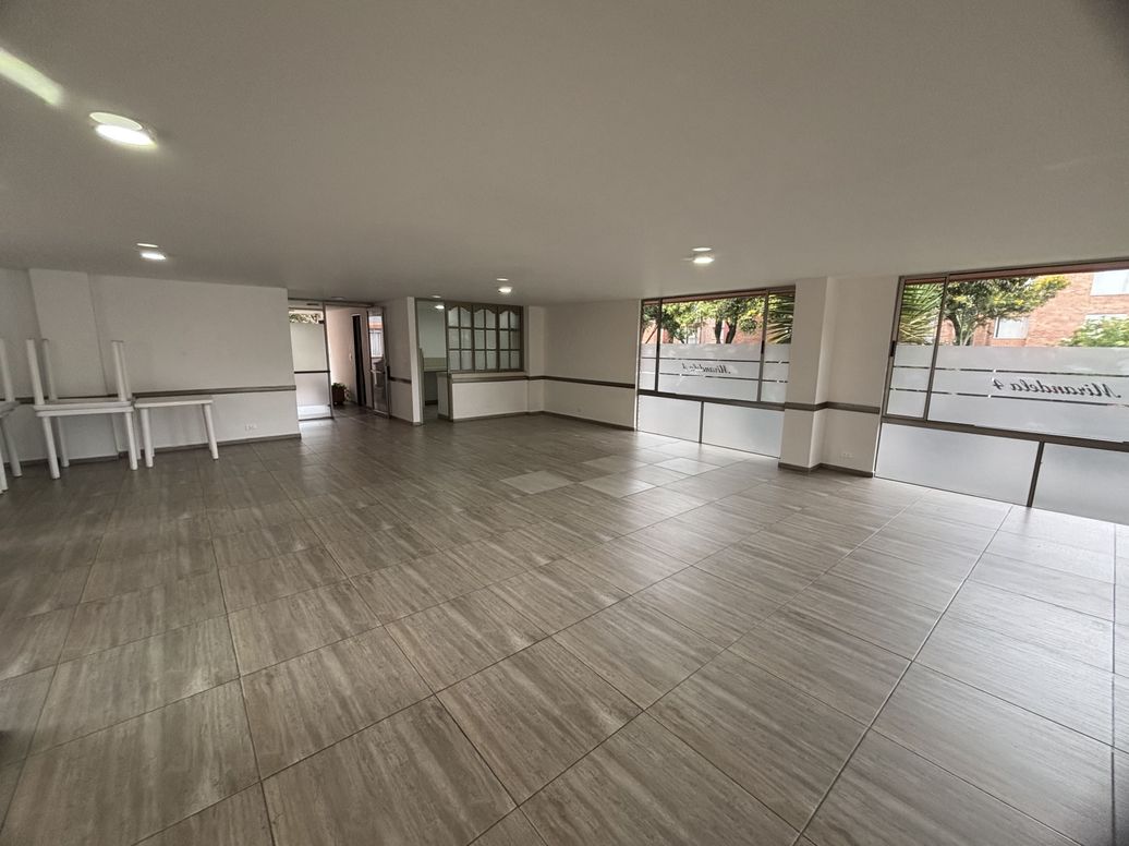 Apartamento de 3 alcobas en venta en Mirandela, Bogotá, 80 m² · foto 17 de 20
