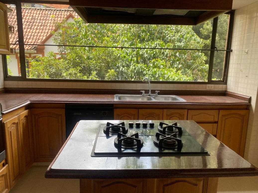 Apartamento de 3 alcobas en venta en Bellavista, Bogotá, 180 m² · foto 14 de 20