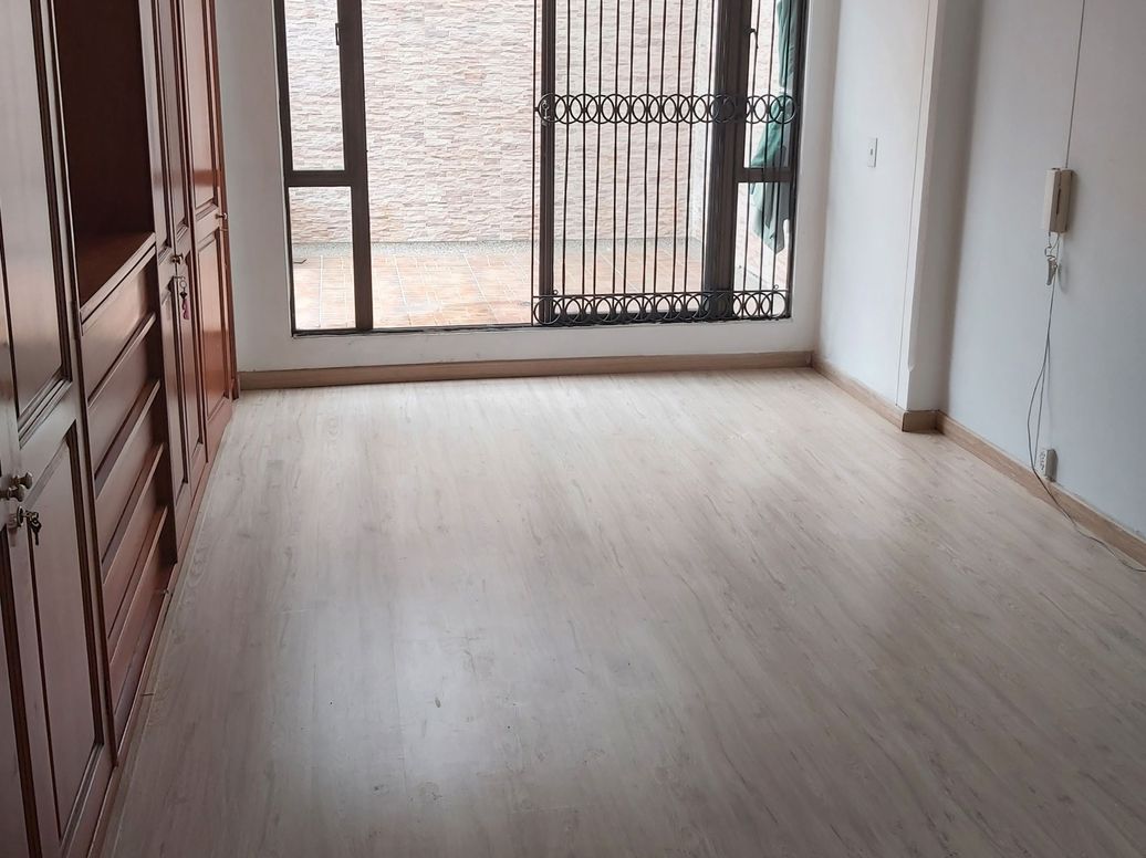 Apartamento de 3 alcobas en venta en El Contador, Bogotá, 139 m² · foto 7 de 12