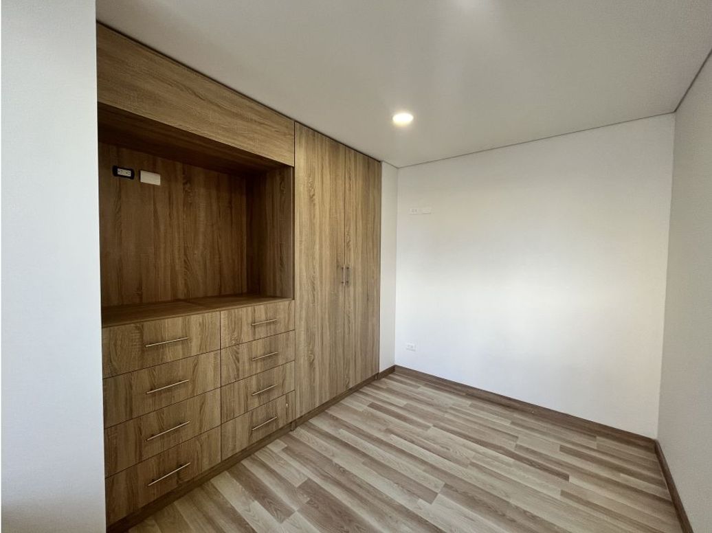 Apartamento en venta en Quinta Paredes, Bogotá · foto 12 de 20