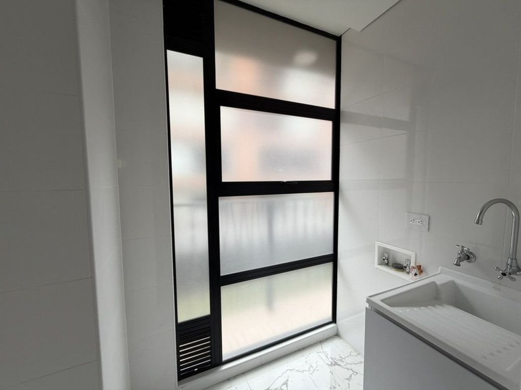 Apartamento de 2 alcobas en venta en San Patricio, Bogotá, 79 m² · foto 3 de 16