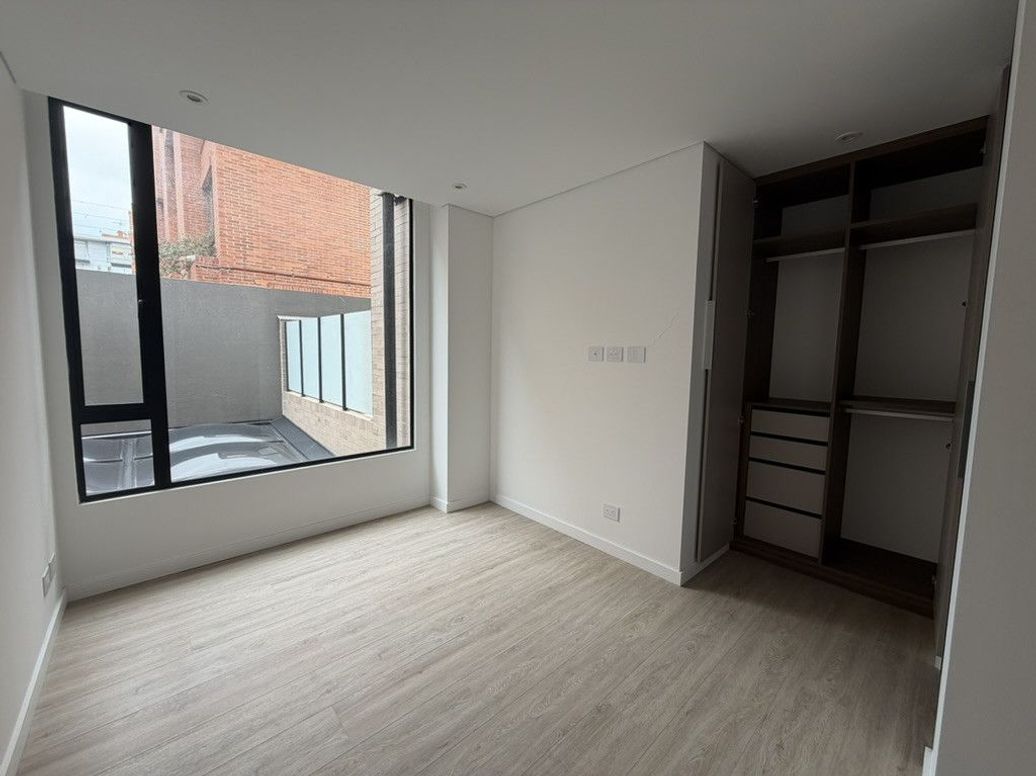 Apartamento de 2 alcobas en venta en San Patricio, Bogotá, 79 m² · foto 9 de 16