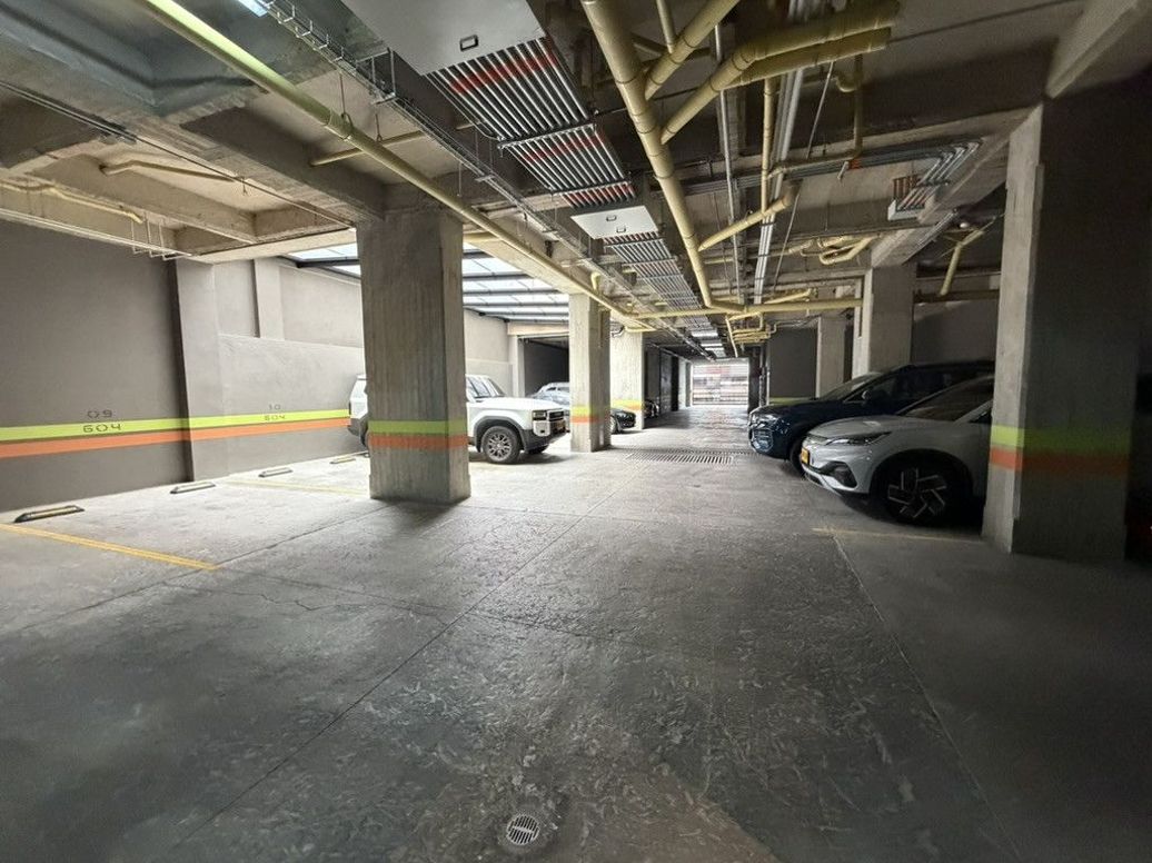 Apartamento de 2 alcobas en venta en San Patricio, Bogotá, 79 m² · foto 12 de 16
