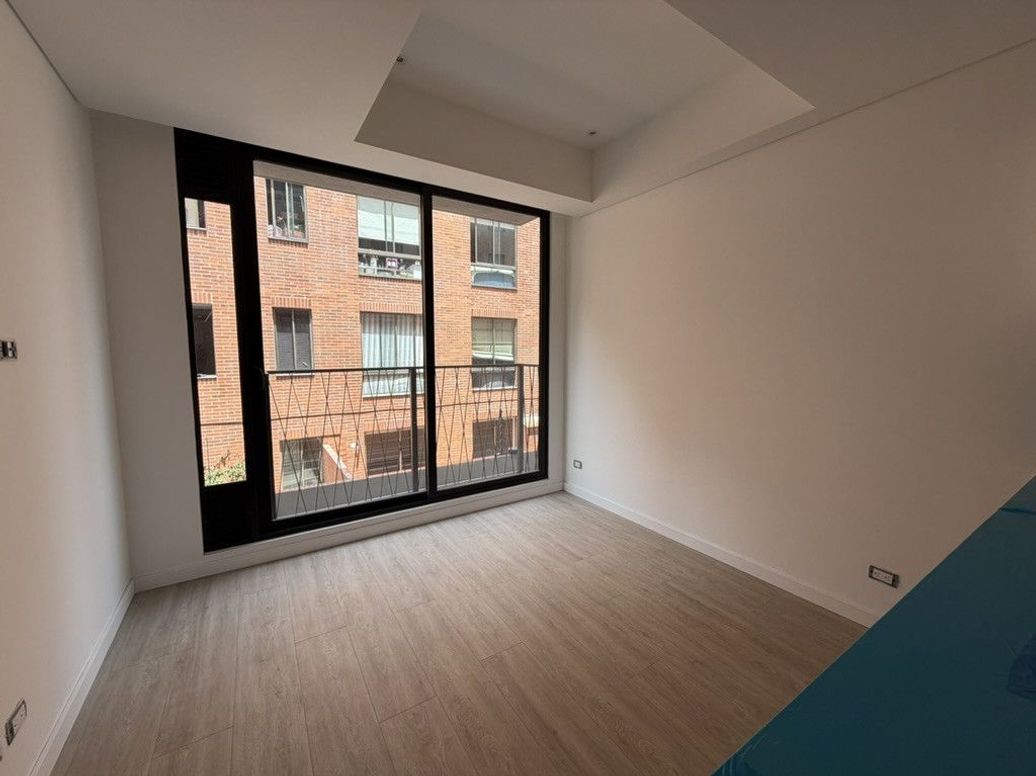 Apartamento de 1 alcoba en venta en San Patricio, Bogotá, 37 m² · foto 2 de 11