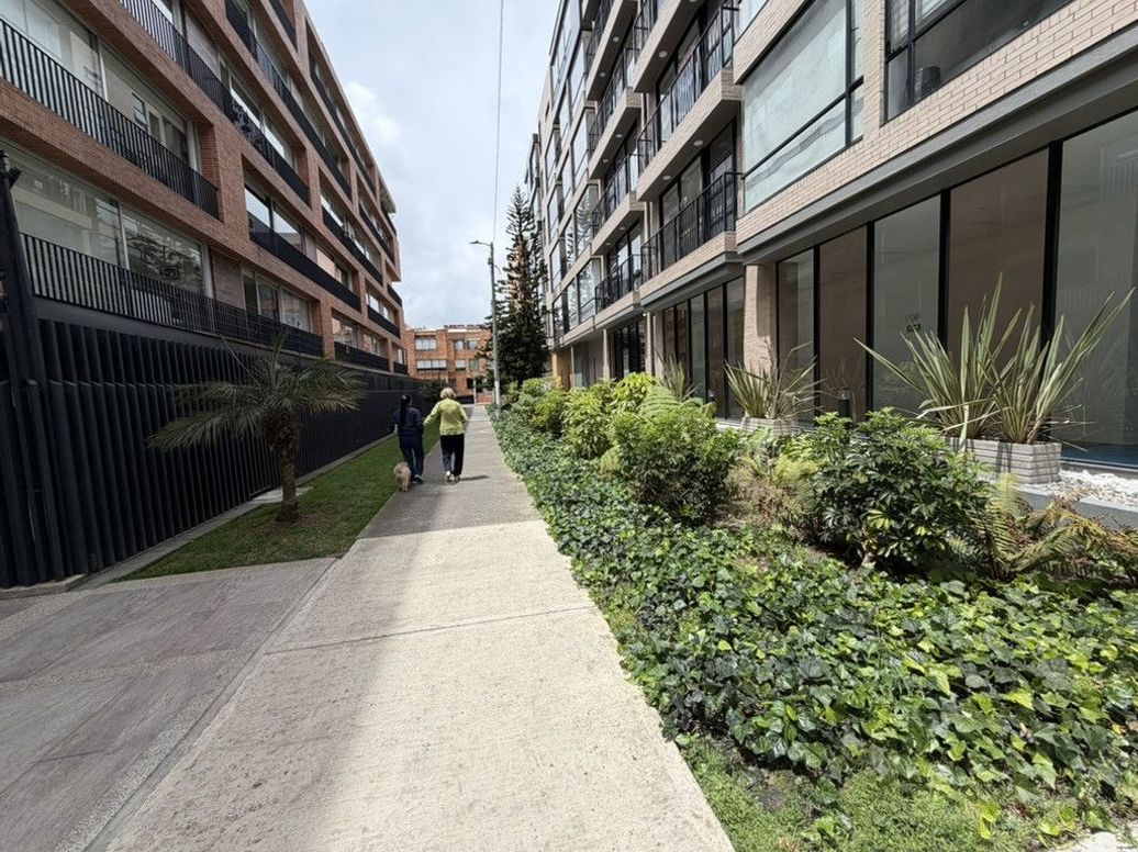 Apartamento de 1 alcoba en venta en San Patricio, Bogotá, 37 m² · foto 11 de 11