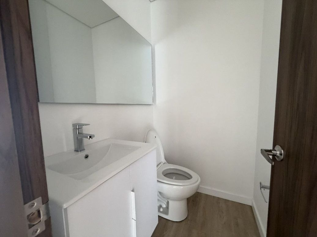 Apartamento de 2 alcobas en venta en San Patricio, Bogotá, 92 m² · foto 5 de 16