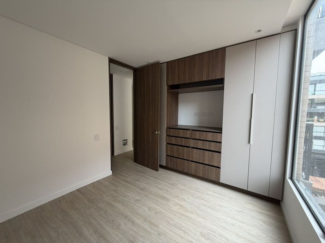 Apartamento de 1 alcoba en venta en San Patricio, Bogotá, 37 m² · foto 5 de 13