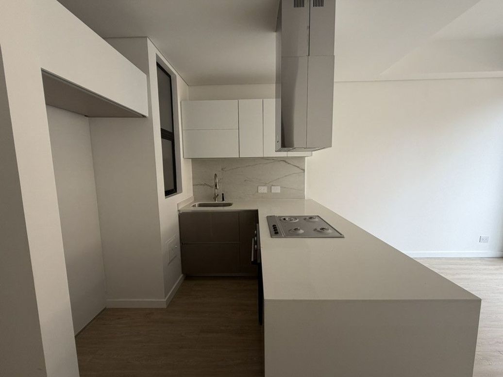 Apartamento de 1 alcoba en venta en San Patricio, Bogotá, 37 m² · foto 2 de 13