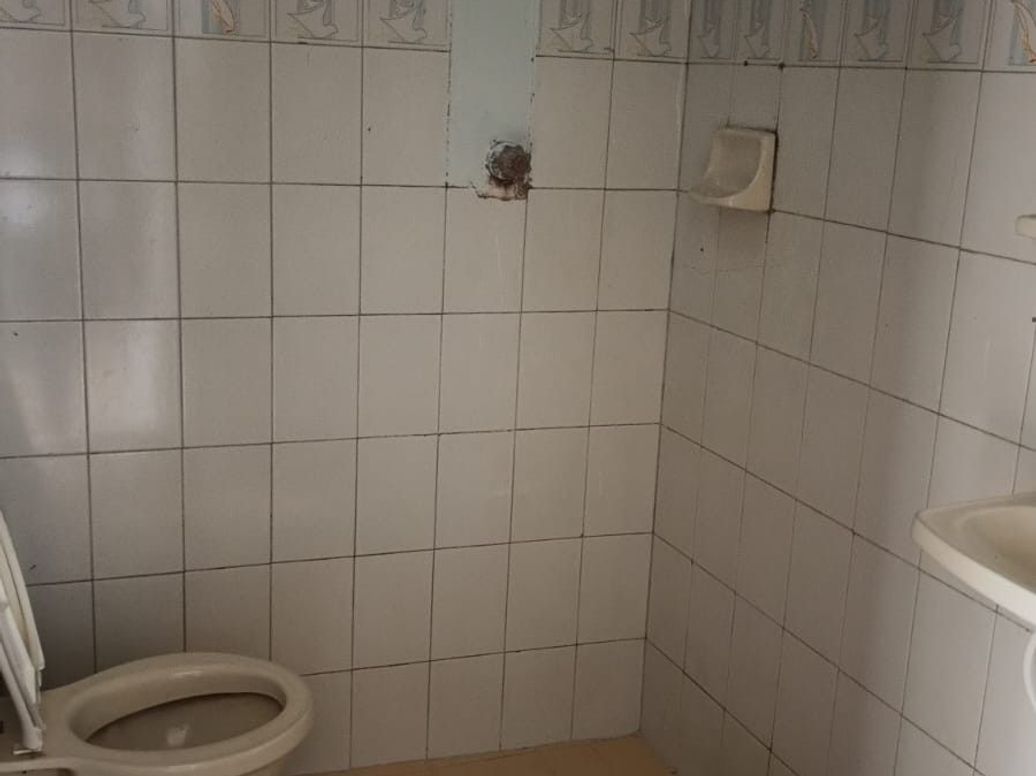 Casa de 8 alcobas en venta en El Refugio, Bogotá, 216 m² · foto 18 de 20