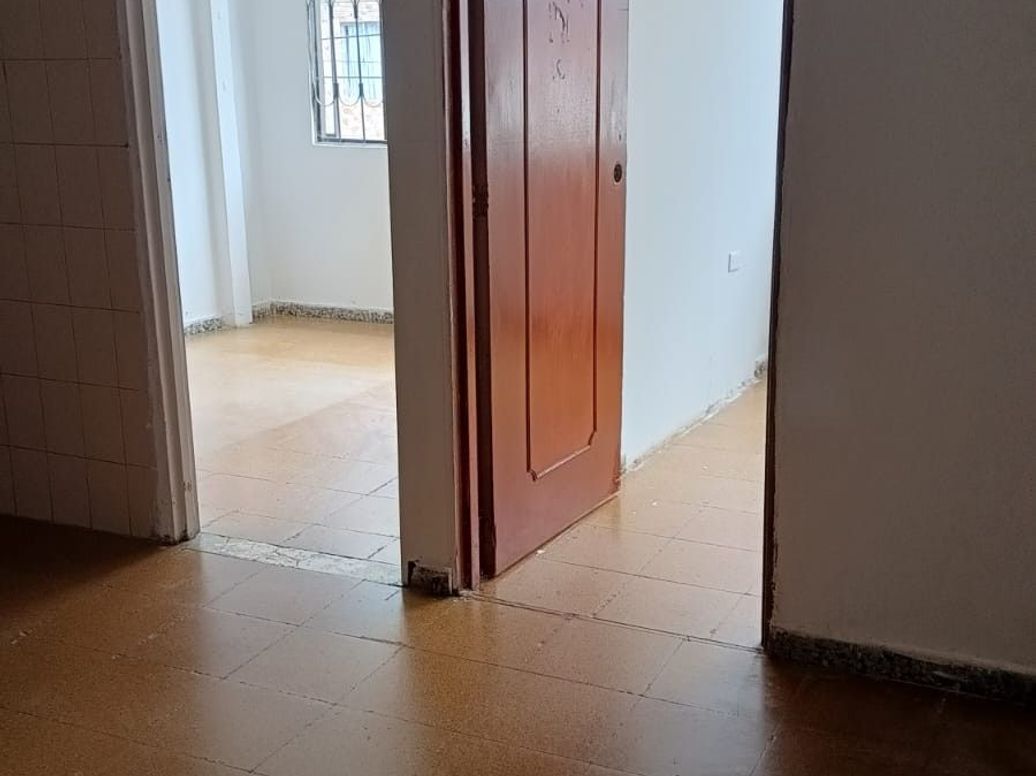 Casa de 8 alcobas en venta en El Refugio, Bogotá, 216 m² · foto 10 de 20