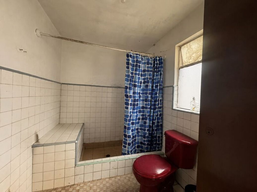 Casa de 7 alcobas en venta en La Granja, Bogotá, 284 m² · foto 8 de 18