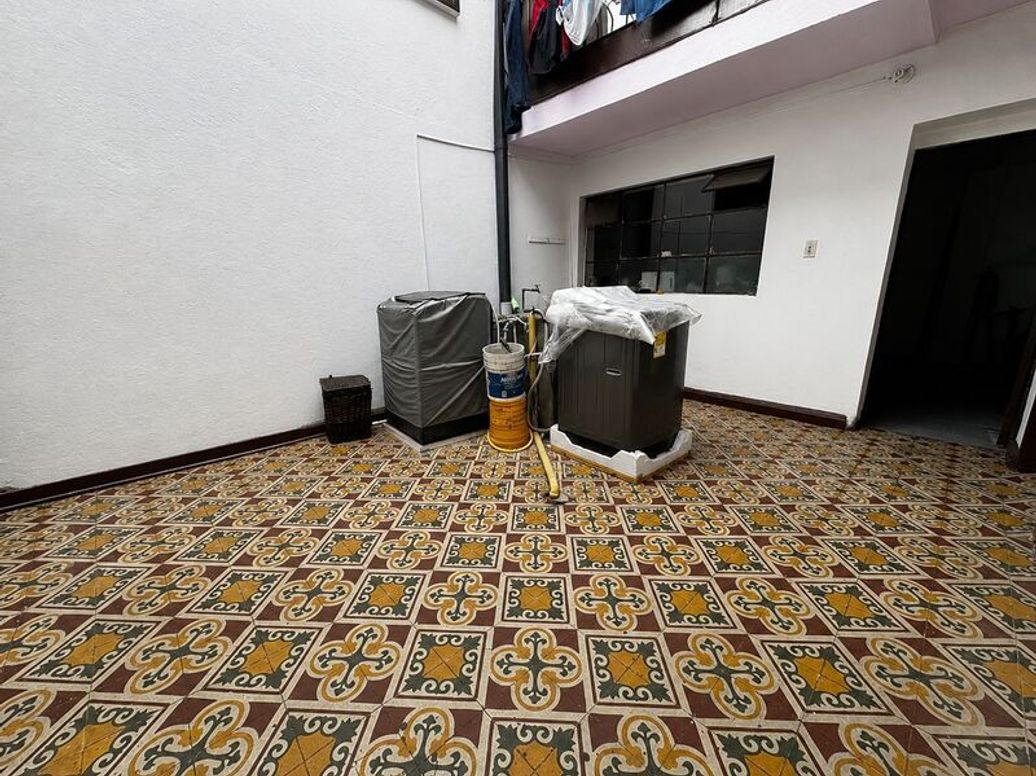 Casa de 7 alcobas en venta en La Granja, Bogotá, 284 m² · foto 14 de 18