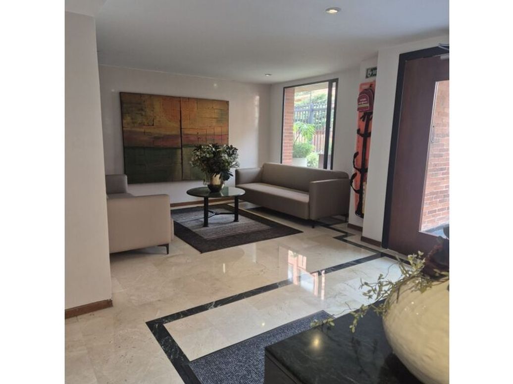 Apartamento de 3 alcobas en venta en Molinos Norte, Bogotá, 204 m² · foto 5 de 20